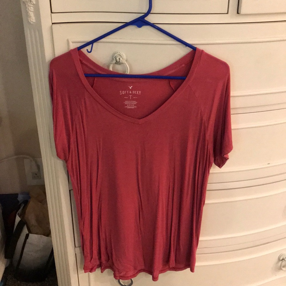 American eagle flowy t shirt